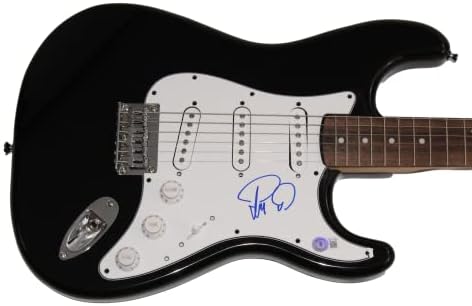טריי אנסטסיו חתם על חתימה בגודל מלא פנדר שחור סטראטוקסטר גיטרה חשמלית עם אימות בקט בס קוא-פיש עם מייק גורדון, פייג