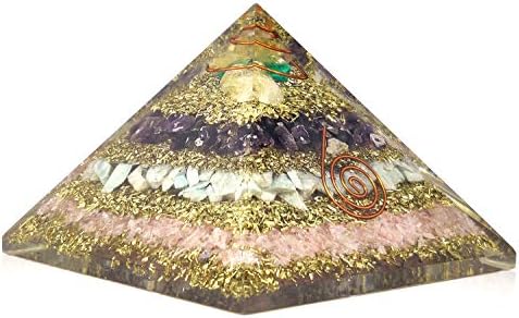 אורגוניטשופ פירמידה גיאומטרית בעבודת יד שנעשתה עם אמטיסט, אמזוניט, ורד קוורץ, אבן מלכיט