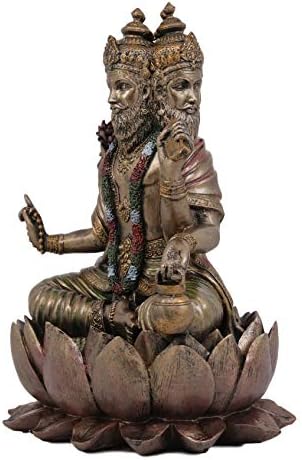 אברוס נפש קוסמית עליונה אלוהות הינדית ברהמה פסל ברהמן ארבע וודות פונות טריניטי בהיותו צלמית יושבת על כס המלכות הינדואיזם
